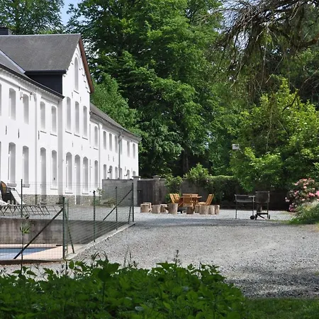 Petit Chateau De Beauplateau *