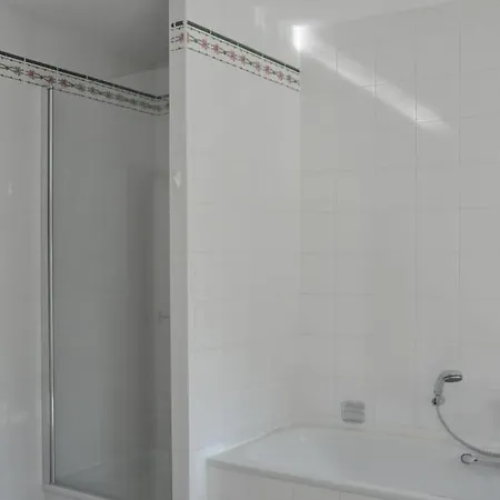 Petit Chateau De Beauplateau *