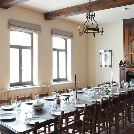 Petit Chateau De Beauplateau بيت للعطل