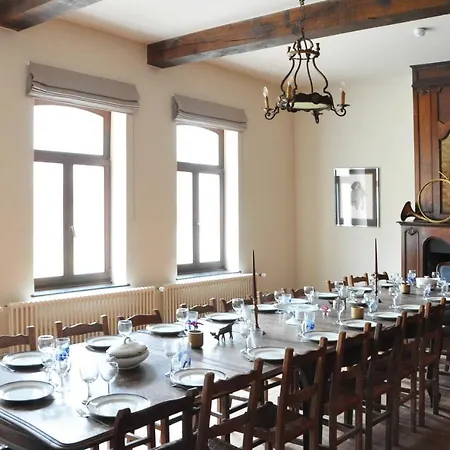 Petit Chateau De Beauplateau Holiday home