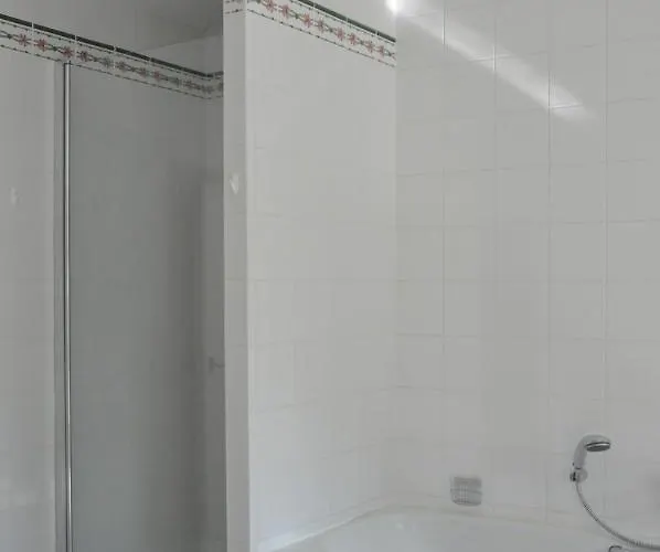 Petit Château De Beauplateau *