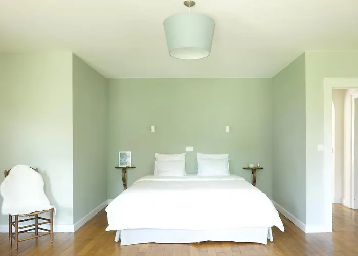 Petit Château De Beauplateau * Sainte-Ode