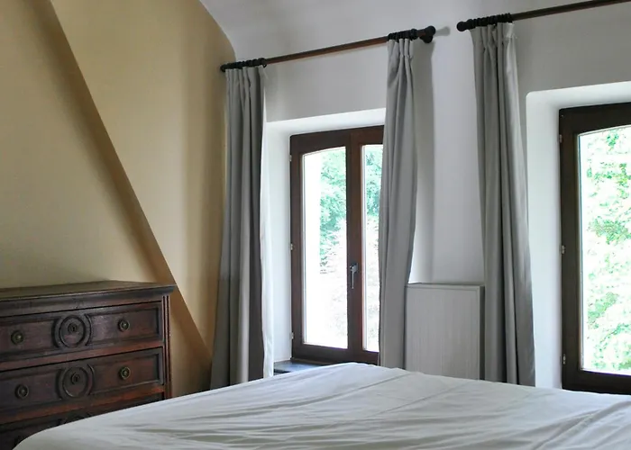 Hébergement de vacances Petit Château De Beauplateau *